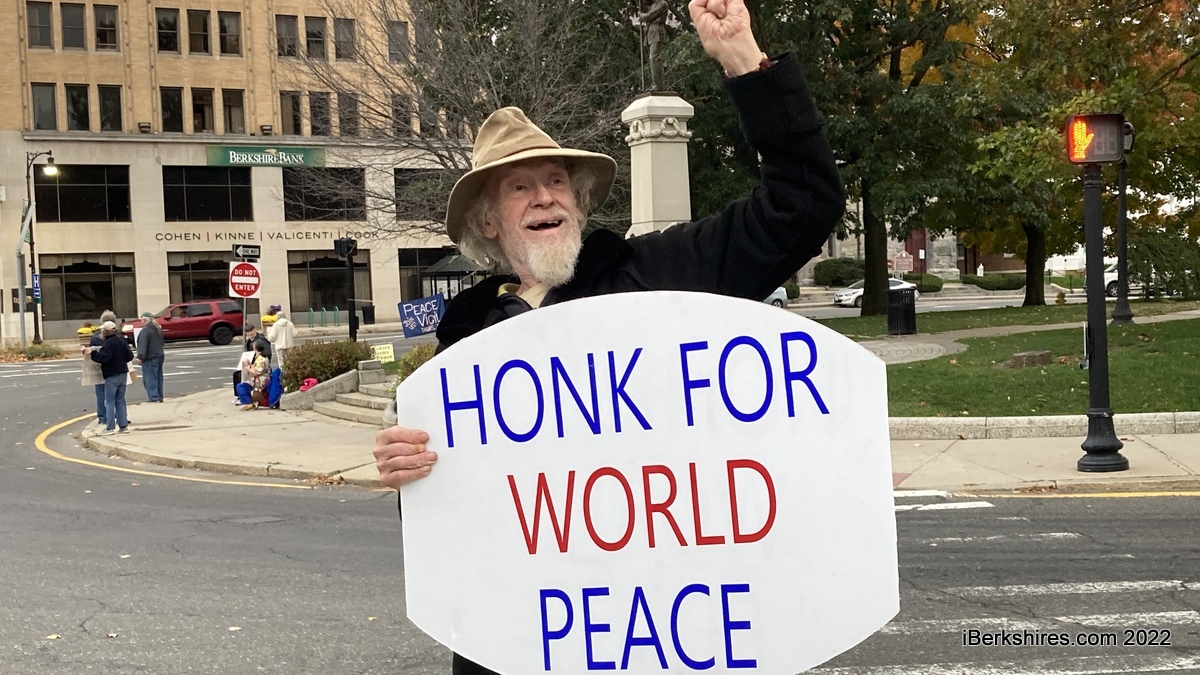 Pittsfield Council Approves Tax Rate Cut / The