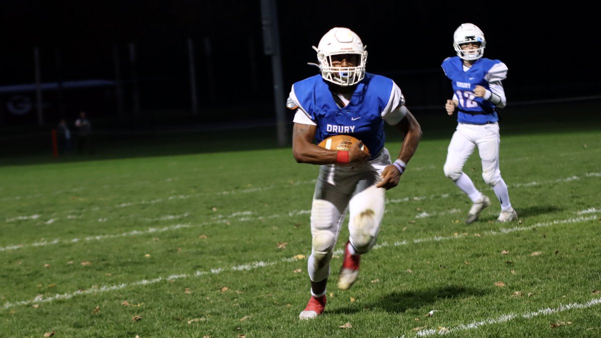 Guilotte Scores Four TDs, Drury Goes to 40 / The