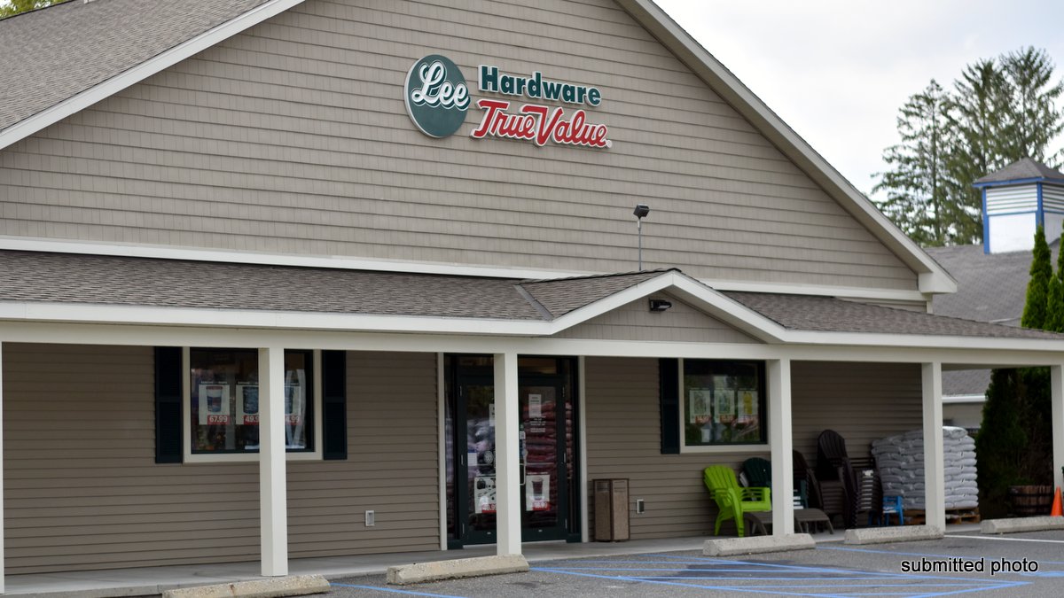 Carr Hardware Expanding With the Purchase of Lee Hardware /   - The Berkshires online guide to events, news and Berkshire County  community information.