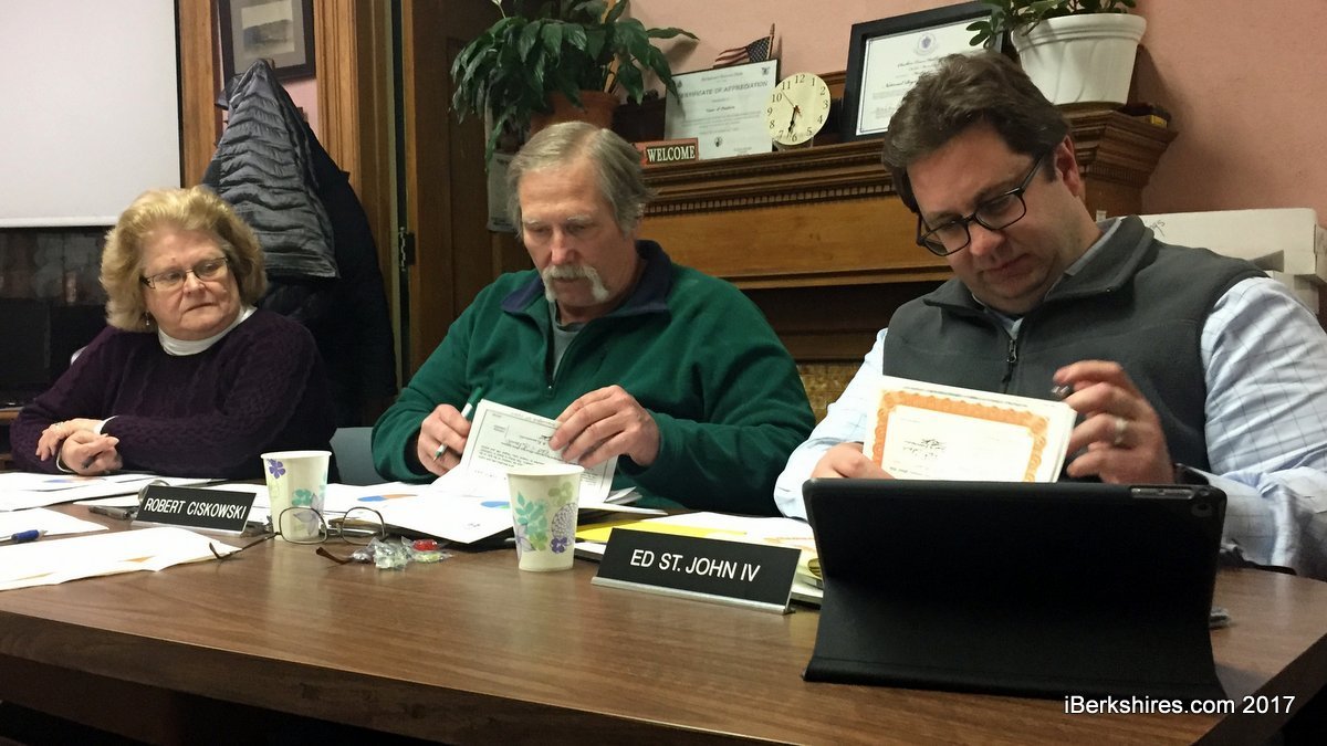 Cheshire's Windsor Road Washout Fixed, Road Reopened /