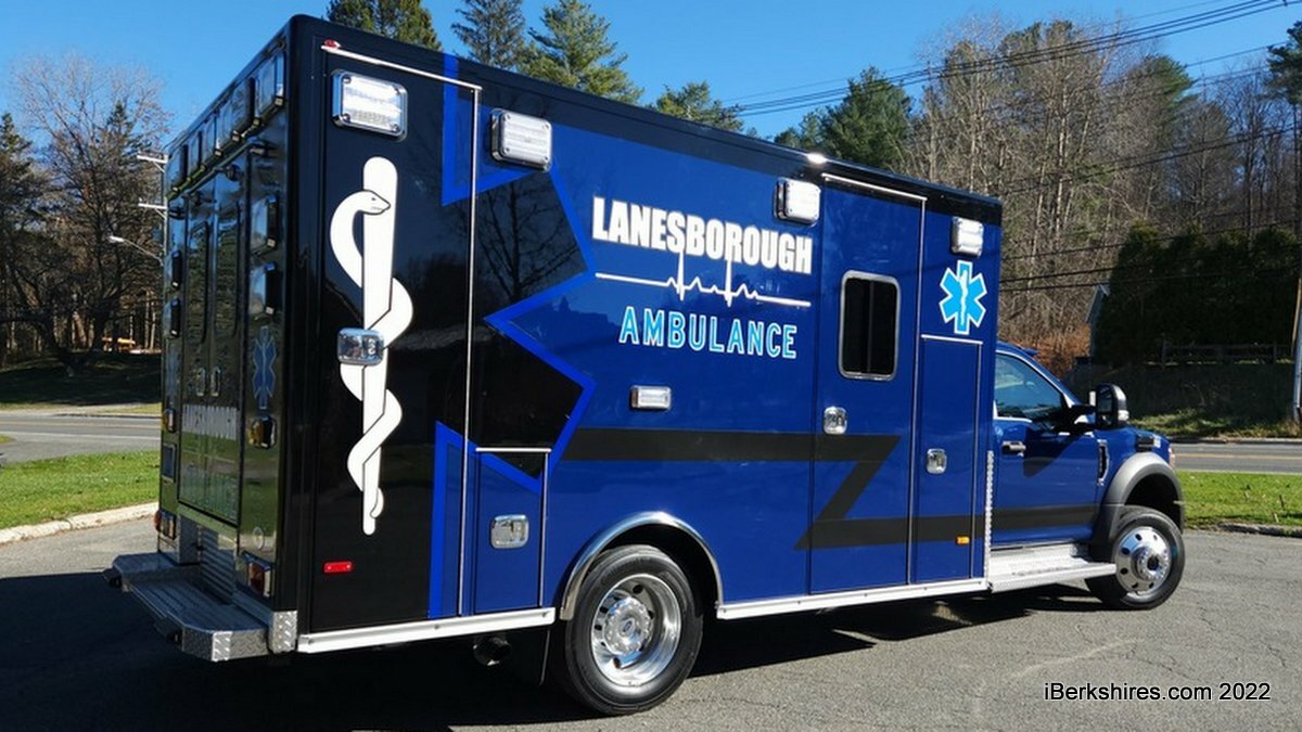 Lanesborough EMS Receives New Ambulance / The